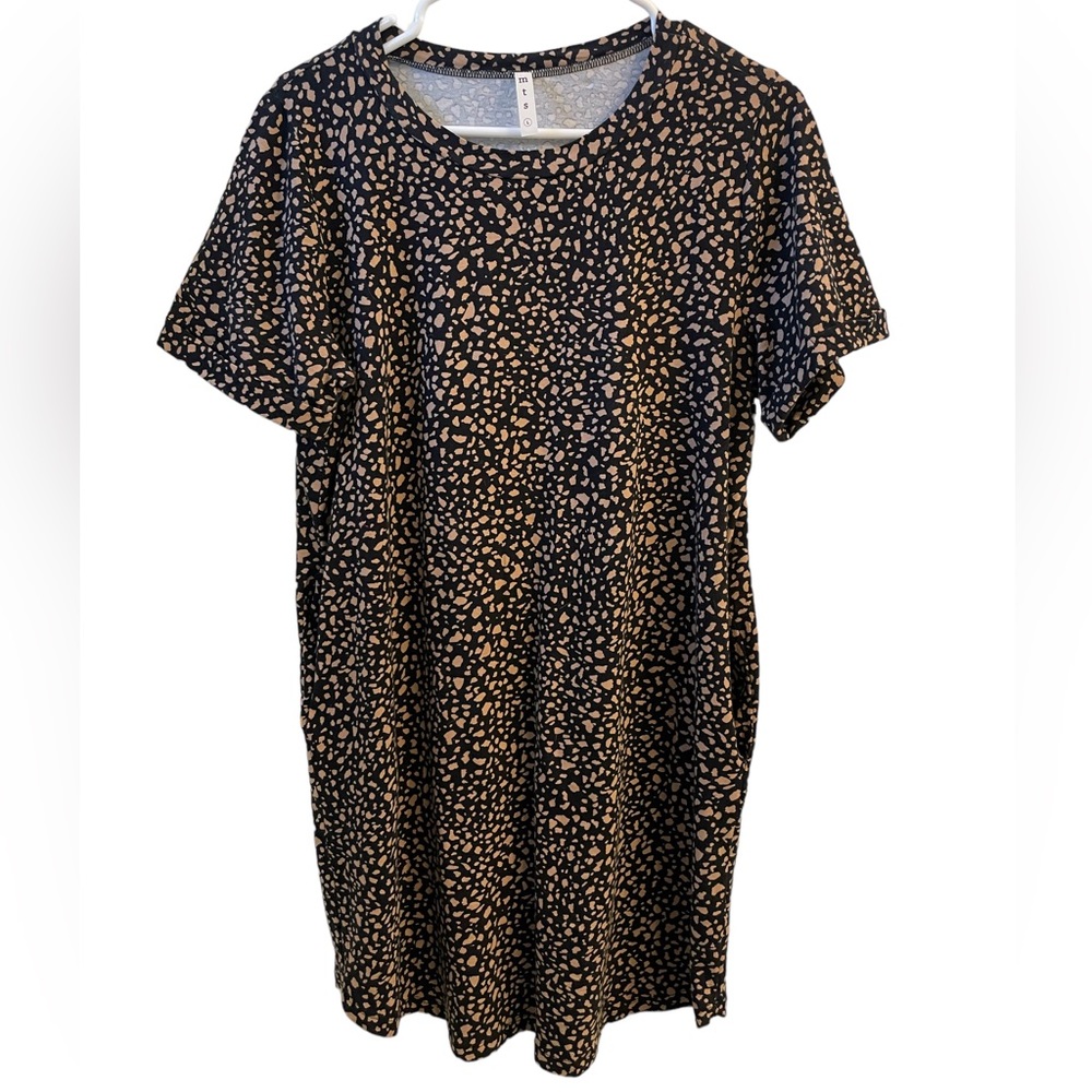 Women’s mts Black and Brown Shift Dress with two pockets Size Large